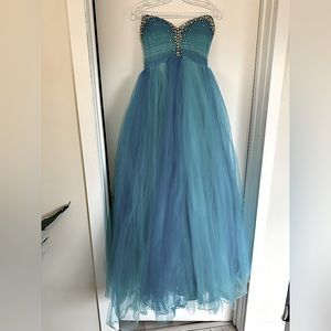 Mac Duggal strapless grad dress
